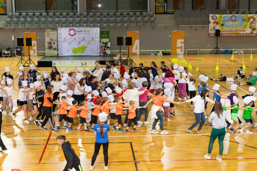 I. Eatrend Menza Kupa csapatfotók