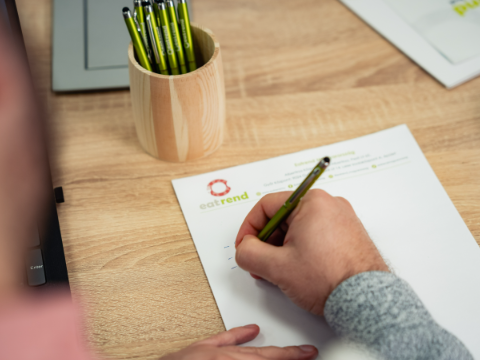 Szerződés aláírása Cegléd városával